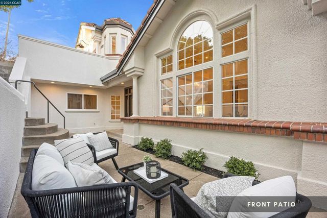6900 Charing Cross Rd, Berkeley, CA 94705