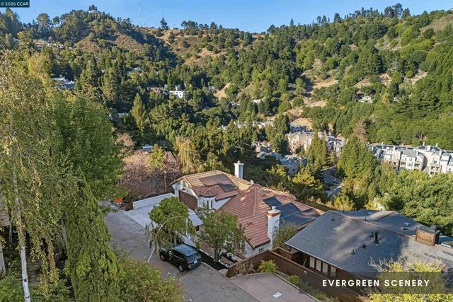6900 Charing Cross Rd, Berkeley, CA 94705