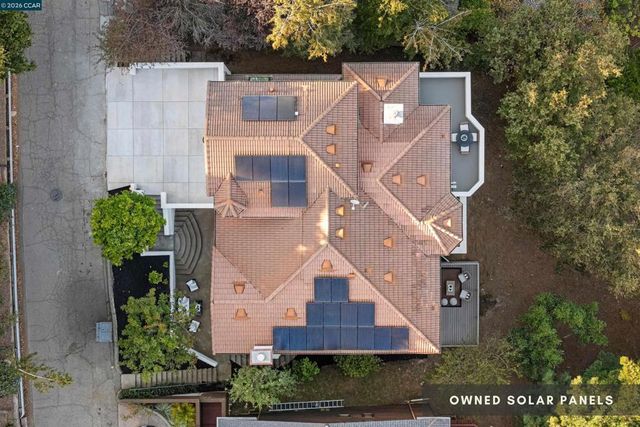 6900 Charing Cross Rd, Berkeley, CA 94705