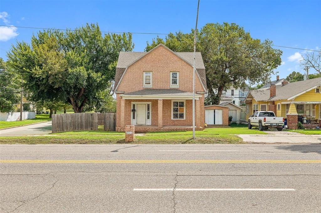 801 S Rock Island Avenue, El Reno, OK 73036