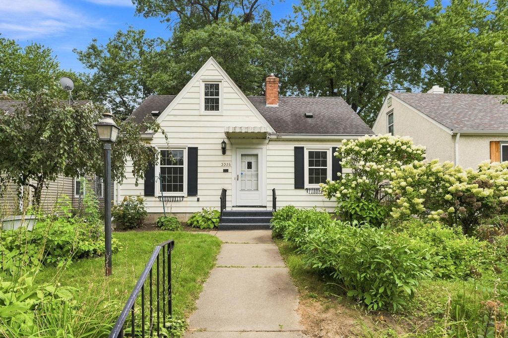 3326 Lincoln Street NE, Minneapolis, MN 55418