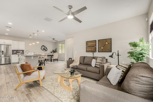 10320 E TUPELO Avenue, Mesa, AZ 85212