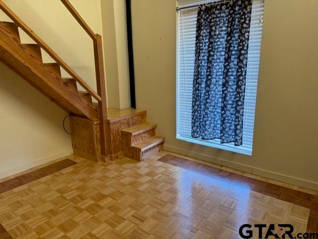 2230 W Grande Blvd, Tyler, TX 75703