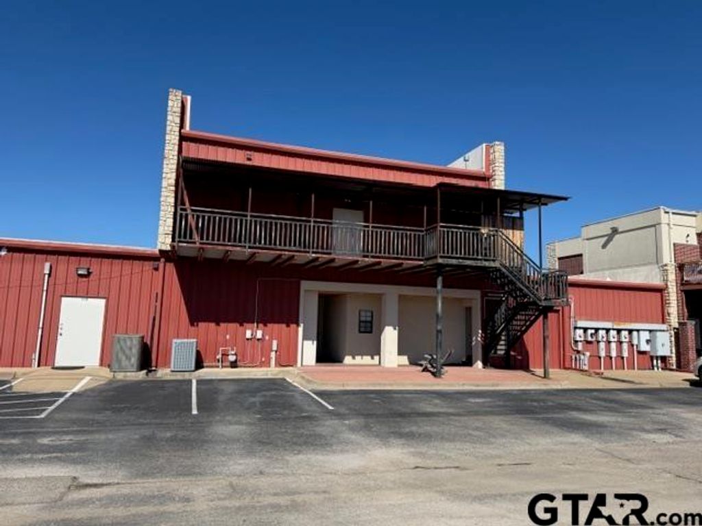 2230 W Grande Blvd, Tyler, TX 75703