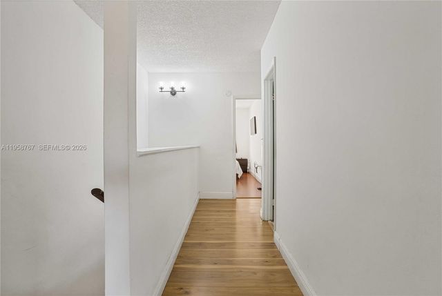 4713 N Pine Island Rd, Sunrise, FL 33351