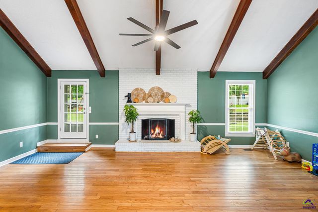 300 Highway 42, Byron, GA 31008