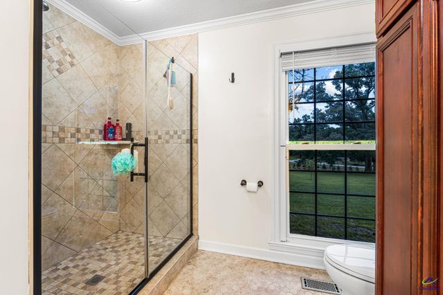300 Highway 42, Byron, GA 31008