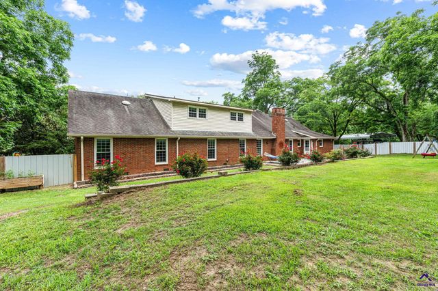300 Highway 42, Byron, GA 31008
