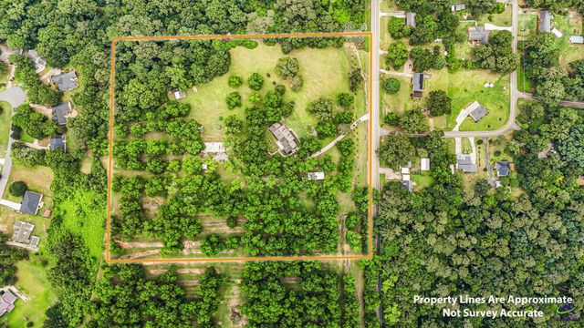 300 Highway 42, Byron, GA 31008