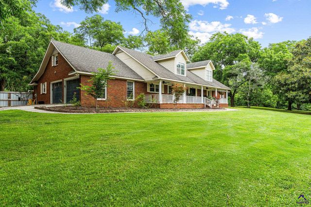 300 Highway 42, Byron, GA 31008