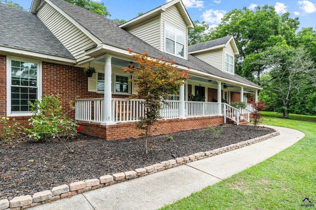300 Highway 42, Byron, GA 31008