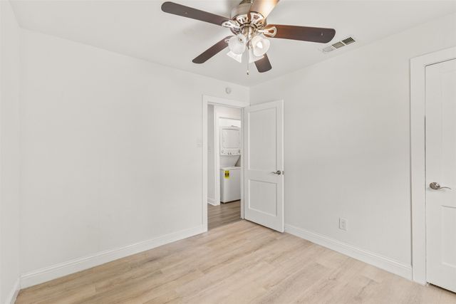 2111 El Capitan Drive, Dallas, TX 75228