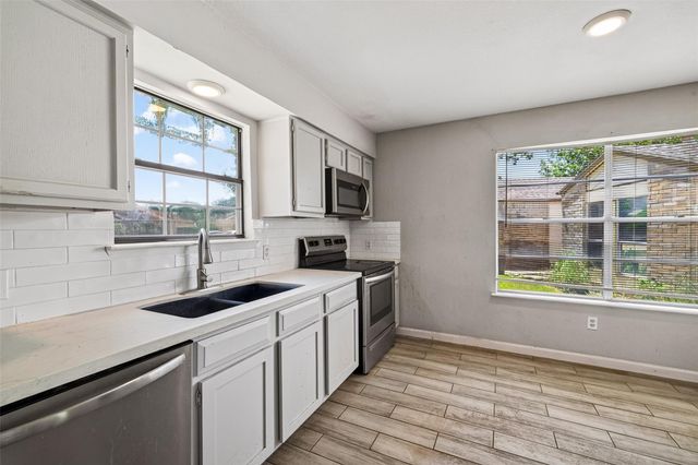 11626 Bexley Drive, Houston, TX 77099