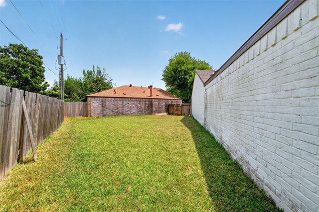 11626 Bexley Drive, Houston, TX 77099