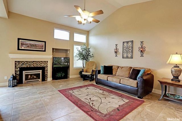 109 Lions Way, Folsom, CA 95630