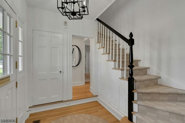 35 Hamilton Rd, Morristown Town, NJ 07960