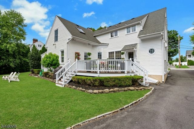 35 Hamilton Rd, Morristown Town, NJ 07960
