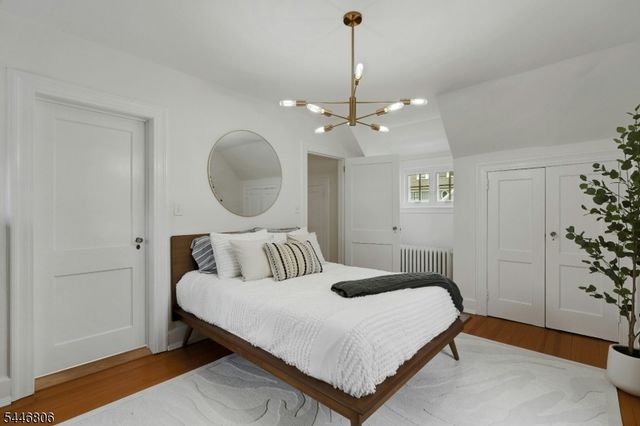 35 Hamilton Rd, Morristown Town, NJ 07960
