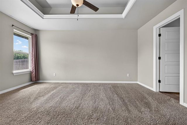 14024 Kamber Drive, Yukon, OK 73099