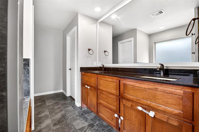 14024 Kamber Drive, Yukon, OK 73099