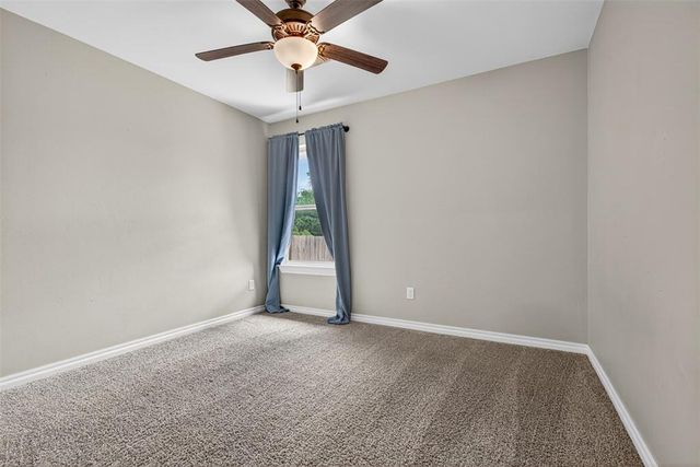 14024 Kamber Drive, Yukon, OK 73099