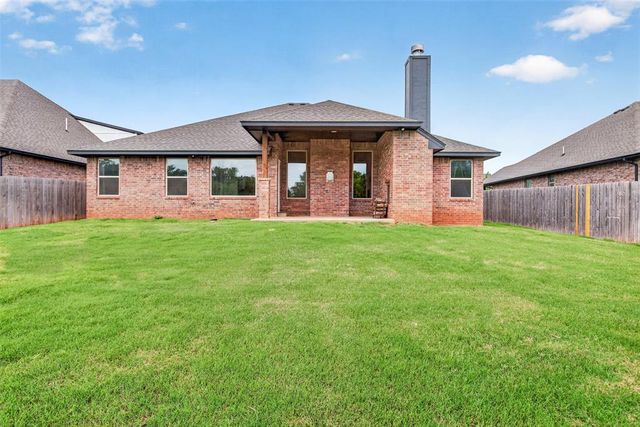 14024 Kamber Drive, Yukon, OK 73099