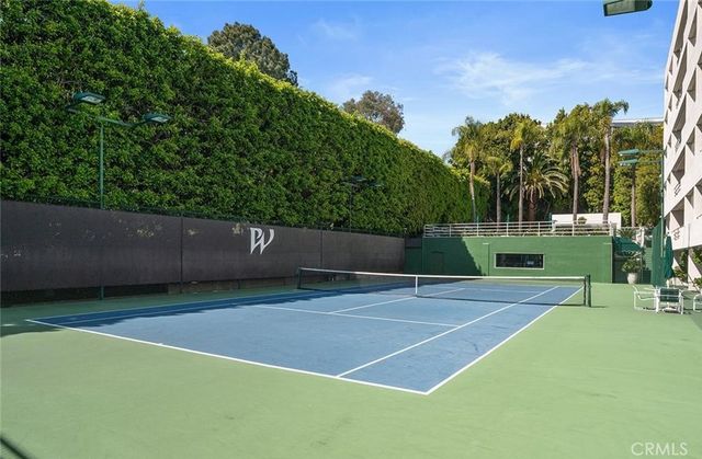 1131 Alta Loma, West Hollywood, CA 90069