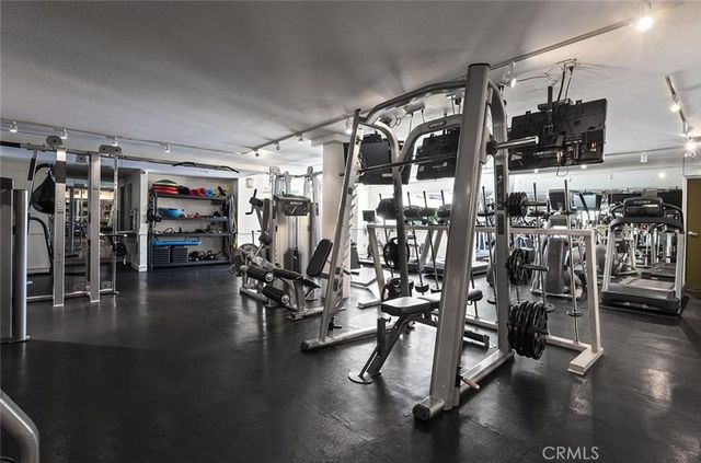 1131 Alta Loma, West Hollywood, CA 90069