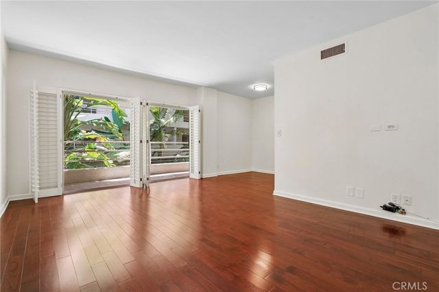 1131 Alta Loma, West Hollywood, CA 90069