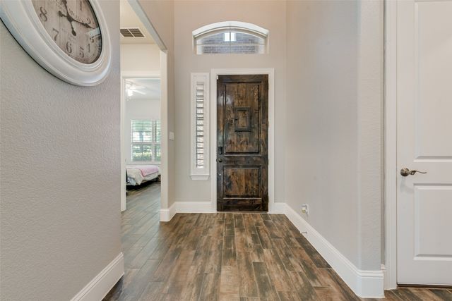 2812 Pescadero, Grand Prairie, TX 75054