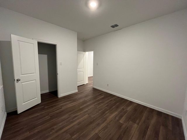 5628 Elwood Drive, Forney, TX 75126