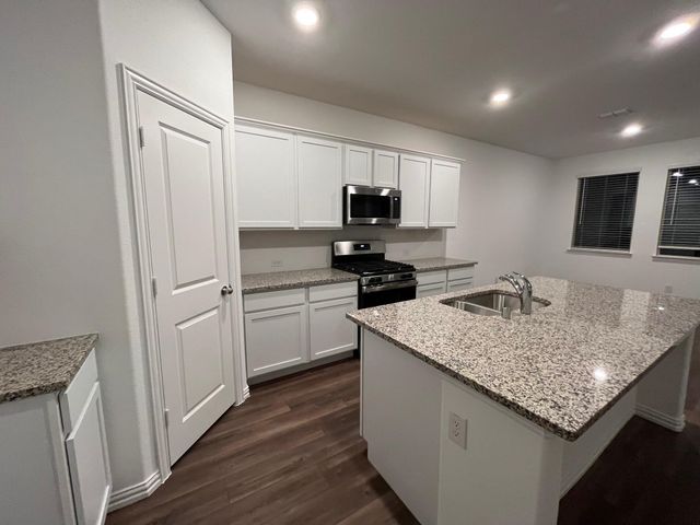 5628 Elwood Drive, Forney, TX 75126