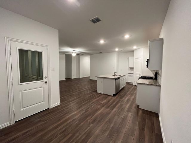 5628 Elwood Drive, Forney, TX 75126