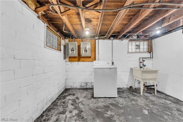 3219 W 112th Street, Cleveland, OH 44111