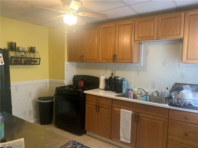 3219 W 112th Street, Cleveland, OH 44111