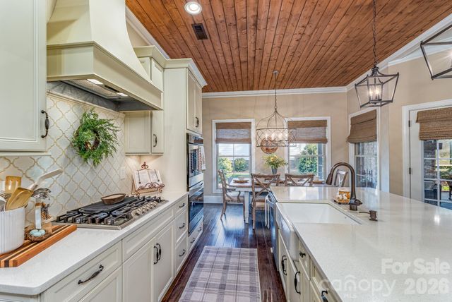 677 Rutledge Avenue, Rock Hill, SC 29732