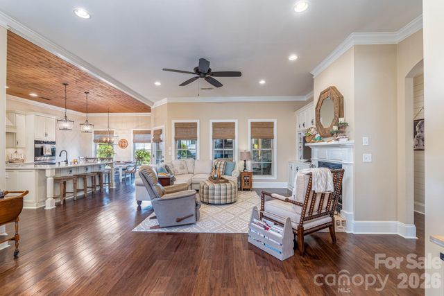 677 Rutledge Avenue, Rock Hill, SC 29732