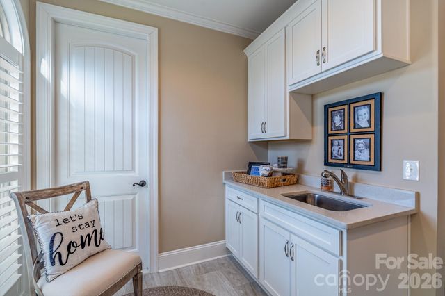 677 Rutledge Avenue, Rock Hill, SC 29732