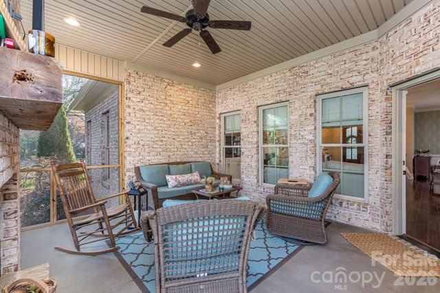 677 Rutledge Avenue, Rock Hill, SC 29732