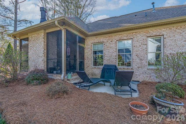 677 Rutledge Avenue, Rock Hill, SC 29732