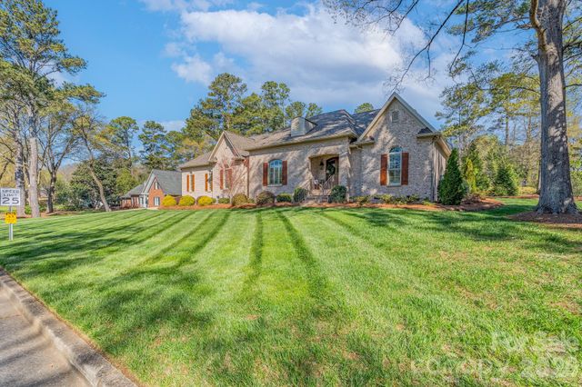 677 Rutledge Avenue, Rock Hill, SC 29732