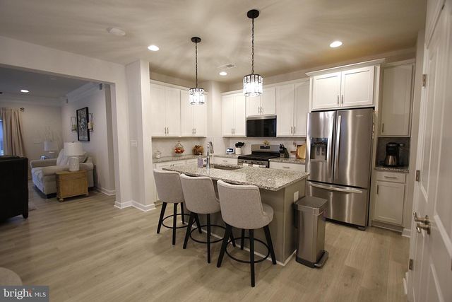 389 HERITAGE SHORES CIR, Bridgeville, DE 19933