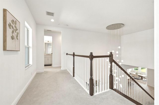 9264 CRESTVIEW Circle, Palm Beach Gardens, FL 33412