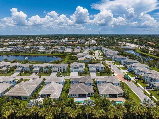 9264 CRESTVIEW Circle, Palm Beach Gardens, FL 33412