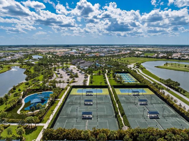 9264 CRESTVIEW Circle, Palm Beach Gardens, FL 33412