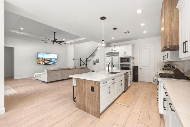 9264 CRESTVIEW Circle, Palm Beach Gardens, FL 33412