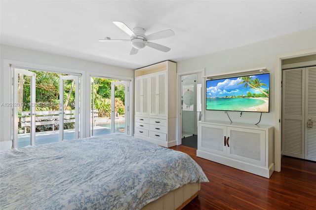 11220 SW 74th Ave, Pinecrest, FL 33156