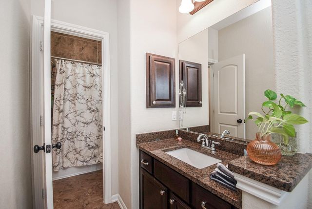 1603 Pecan Branch Drive, Richmond, TX 77406