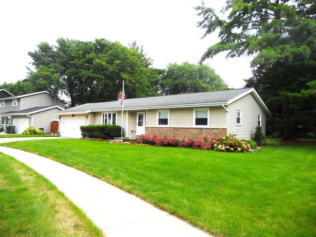 1065 Tara Drive, Sun Prairie, WI 53590