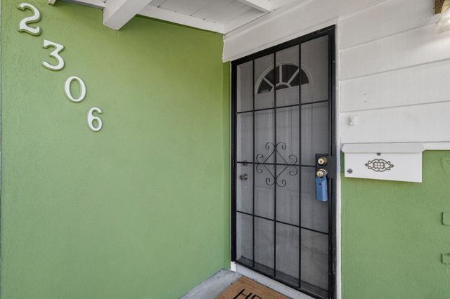 2306 51st Ave, Sacramento, CA 95822